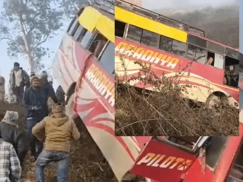 Sonbhadra News: अनियंत्रित बस खाई में गिरी, स्टेयरिंग फेल होने से हुआ हादसा, दर्ज़नो घायल.