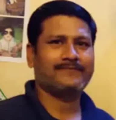 Chandauli News: तेज रफ्तार ट्रक की चपेट में आए बाइक सवार की मौत, एक घायल.
