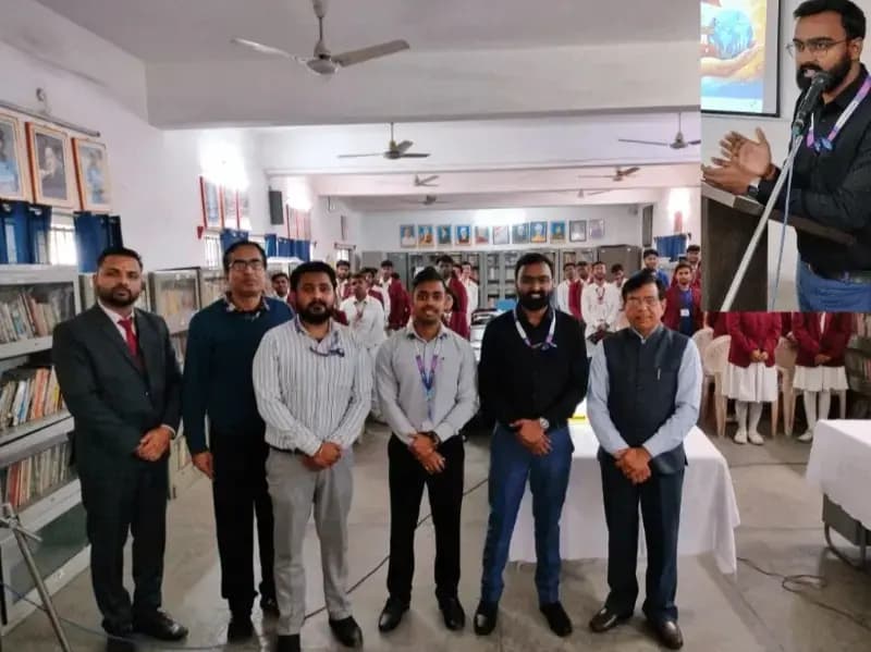 Sonbhadra News: बैंकिंग अवेयरनेस एवं कैरियर काउंसलिंग प्रोग्राम का हुआ आयोजन.
