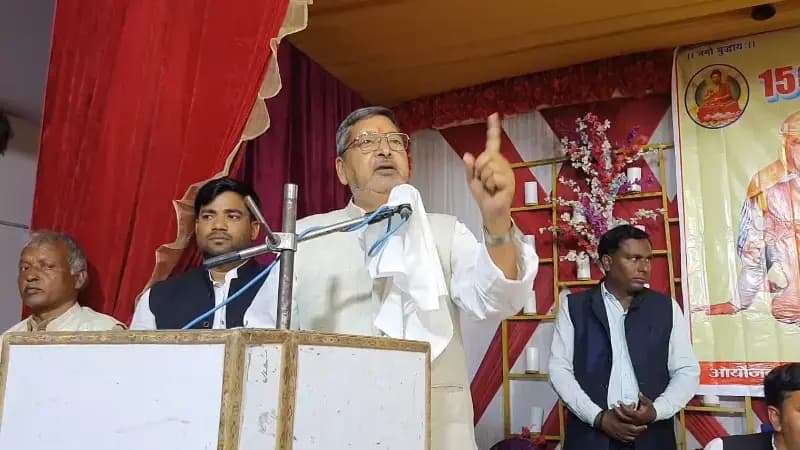 Chandauli News: सपा सांसद वीरेंद्र सिंह का ऐलान शंकराचार्य के साथ खड़ी है समाजवादी पार्टी.
