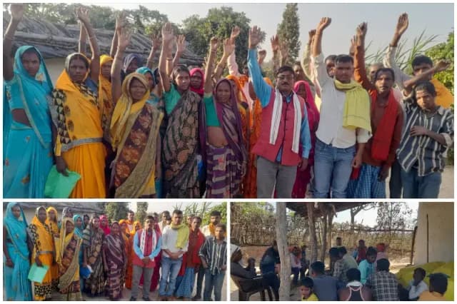 Sonbhadra News: आदिवासियों का वन विभाग के बढ़ते कथित अत्याचारों का विरोध, बैठक आयोजित कर हक दिए जाने की मांग.
