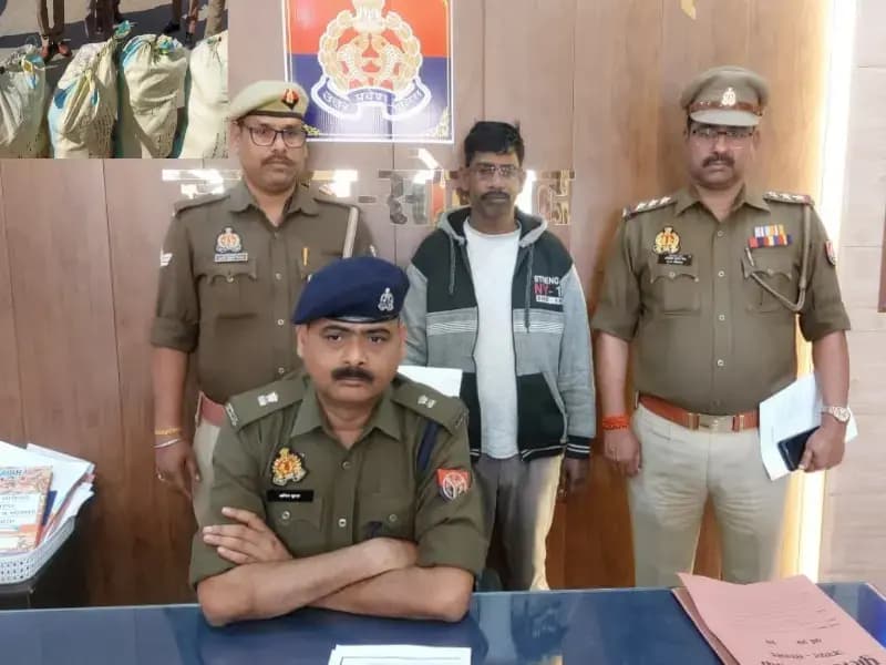 Sonbhadra News: होली से पहले सोनभद्र पुलिस की बड़ी कार्रवाई, अंतर्राज्यीय तस्करी का खुलासा, एक गिरफ्तार, दो फरार.

