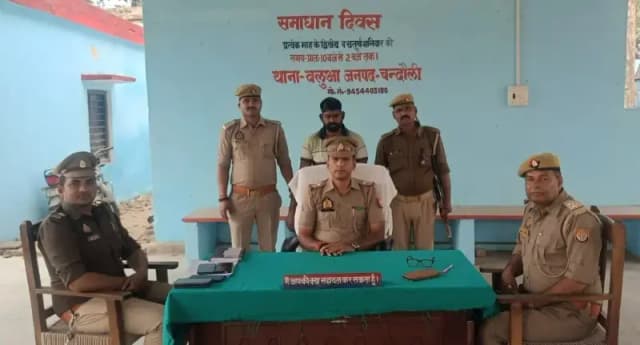 Chandauli News: पुलिस ने तस्कर से 6 गोवंश कराया मुक्त, एक तस्कर गिरफ्तार.
