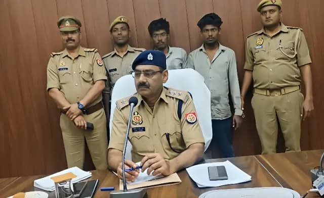 Chandauli News: मैजिक वाहन पर मोबिल ड्रम में छीपाकर रखा 38 किलो गांजा बरामद, दो तस्कर गिरफ्तार.