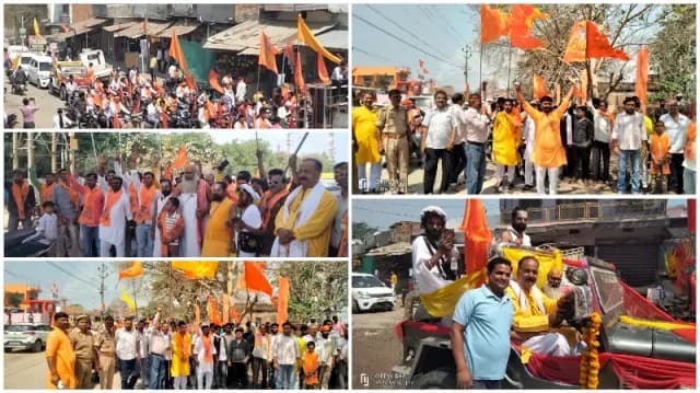 Sonbhadra News: शौर्य दिवस पर विहिप और बजरंग दल का भव्य बाइक जुलूस.