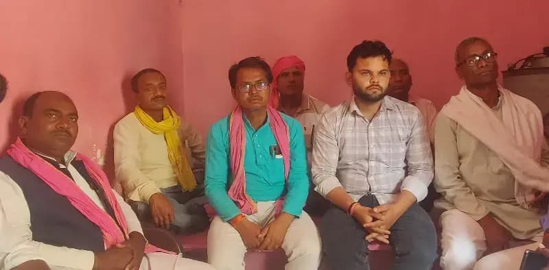 Chandauli News: स्कूटी सवार व्यापारी पर हमला, पैसे-चाबी लूटकर हमलावर फरार.
