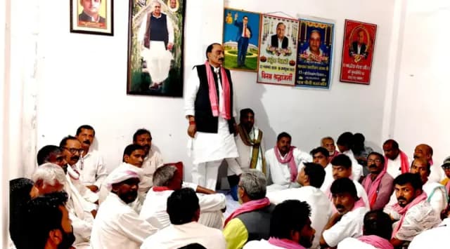 Chandauli News: सपा विधायक ने किया आंदोलन का ऐलान, गैस किल्लत और स्मार्ट मीटर मुद्दे पर घेराव की तैयारी.
