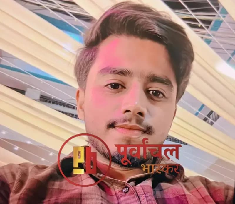 Chandauli News: गंगा में नहाते समय एक युवक की डूबकर मौत, एनडीआरएफ ने एक को बचाया.
