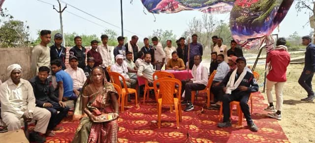 Sonbhadra News: नमामि गंगे परियोजना में श्रमिकों का बढ़ता असंतोष, 15 दिन में समाधान न होने पर उग्र आंदोलन की चेतावनी.