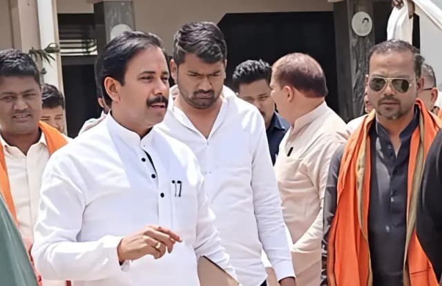 Chandauli News: कैबिनेट मंत्री अनिल राजभर ने किया पांच राज्यों के चुनाव में भाजपा की जीत का दावा.
