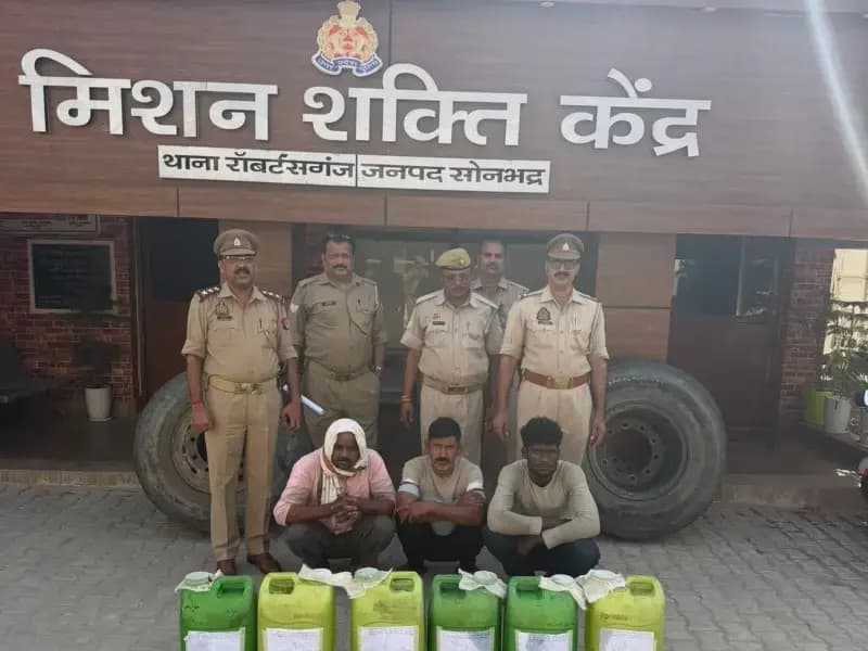 Sonbhadra News: हाईवे पर सक्रिय डीजल व स्टेपनी टायर चोरी गैंग का भंडाफोड़, 3 शातिर गिरफ्तार.