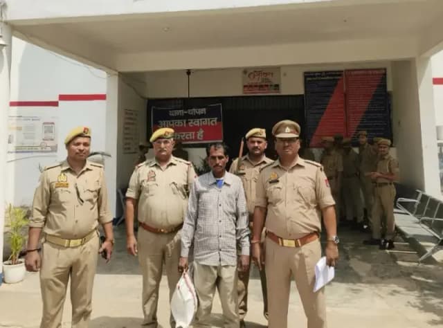 Sonbhadra News: चोपन पुलिस की अवैध मादक पदार्थ के खिलाफ कार्रवाई, 950 ग्राम गांजा के साथ एक गिरफ्तार.