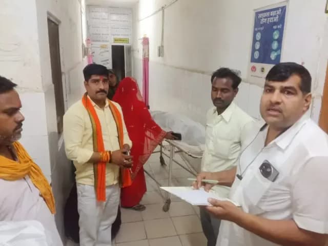 Sonbhadra News: भीषण सड़क हादसा: पिकअप की टक्कर से एक की मौत, दूसरा घायल.

