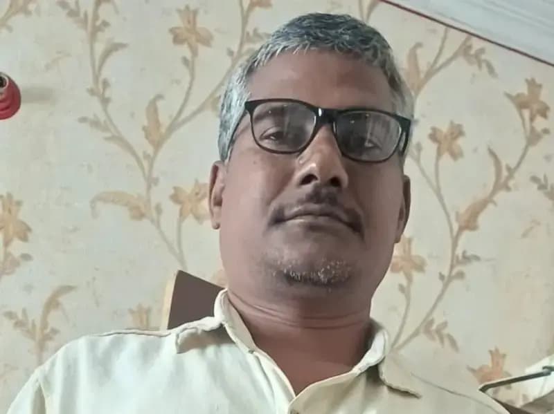 Sonbhadra News: दुद्धी तहसील में तड़ित चालक यंत्र लगाने की उठाई मांग, आकाशीय बिजली से हो रही मौतें सरकारी उपेक्षा का नतीजा.