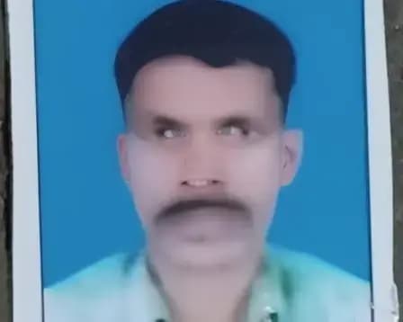Chandauli News: ट्रेन की चपेट में आने से अधेड़ की मौत, मुंसफ कटरा के पास हादसा.
