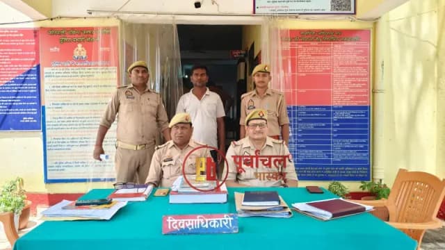 Chandauli News: 50 हजार का इनामी गो-तस्कर को चकिया पुलिस ने दबोचा गिरफ्तार.
