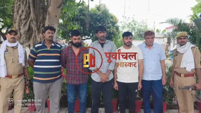 Chandauli News: 22 लाख की अवैध अंग्रेजी शराब बरामद, पांच तस्कर गिरफ्तार.
