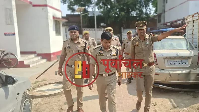 Chandauli News: एडीजी पियूष मोर्डिया ने चकिया कोतवाली का किया औचक निरीक्षण, दिए सख्त निर्देश
