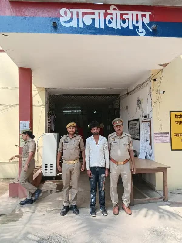 Sonbhadra News: अवैध देशी शराब के साथ युवक गिरफ्तार.