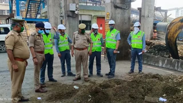 Sonbhadra News: ऑपरेशन दहन के तहत करोड़ों के मादक पदार्थों का विनिष्टीकरण.