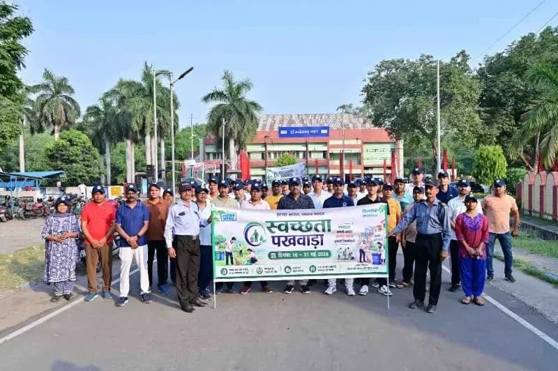 Sonbhadra News: एनटीपीसी सिंगरौली में स्वच्छता पखवाड़ा का शुभारंभ, जागरूकता रैली निकाल स्वच्छता का दिया संदेश.