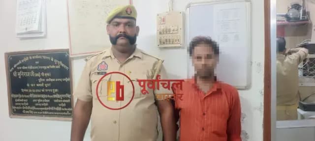 Chandauli News: एसटीएफ और चंदौली पुलिस की संयुक्त टीम ने ₹50 हजार के इनामी गोतस्कर को दबोचा.
