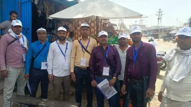 Sonbhadra News: बीजपुर में डिजिटल जनगणना शुरू, टैब से जुटाया जाएगा हर घर का डेटा.
