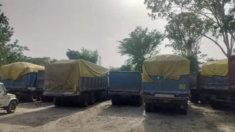 Sonbhadra News: उप-सम्भागीय परिवहन अधिकारी के साथ संयुक्त अभियान में पुलिस की कार्रवाई से हड़कंप.