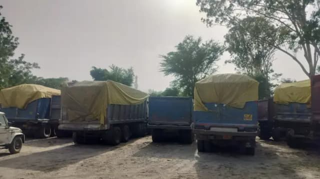 Sonbhadra News: उप-सम्भागीय परिवहन अधिकारी के साथ संयुक्त अभियान में पुलिस की कार्रवाई से हड़कंप.
