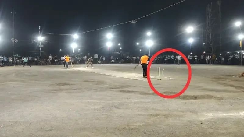 Sonbhadra News: यूपी पुलिस ने रोमांचक मुकाबले में रेलवे पुलिस को हराया, सत्यम बने मैन ऑफ द मैच.
