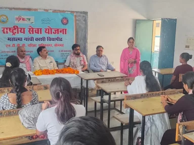 Sonbhadra News: जन जागरूकता ही नशा मुक्ति का सशक्त माध्यम: उदय नारायण.
