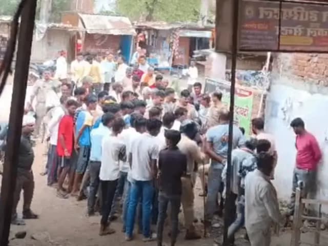 Sonbhadra News: प्रसव के लिए भर्ती महिला की गईं जान, नवजात सुरक्षित, अस्पताल प्रबंधन पर लापरवाही के आरोप.
