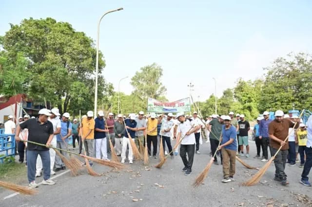 Sonbhadra News: एनटीपीसी रिहंद में स्वच्छता पखवाड़ा संपन्न, स्वच्छ भारत मिशन के लक्ष्यों के अनुरूप स्वच्छता मुख्य उद्देश्य.