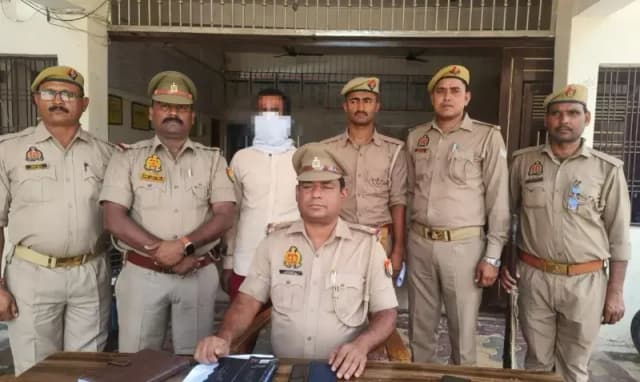 Chandauli News:13 साल बाद दबोचा गया 50 हजार का इनामी, हिमाचल में छिपकर काट रहा था फरारी.
