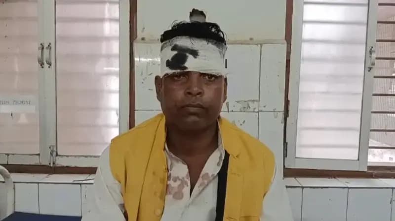 Sonbhadra News: बारात में गये तीन लोगों से मारपीट व नकदी लूटने का आरोप, तीन घायल.