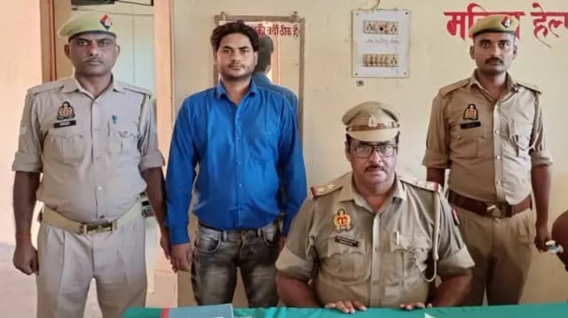 Sonbhadra News: छात्राओं से लैंगिक अपराध का आरोपी शिक्षक गिरफ्तार, पॉक्सो की गंभीर धाराएं बढ़ीं.