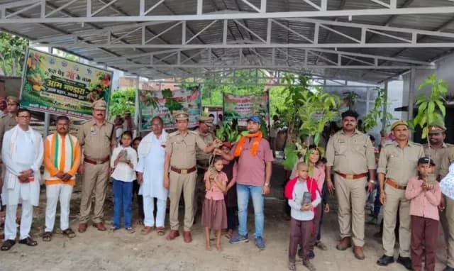 Chandauli News:’एक पेड़ मां के नाम’ अभियान के तहत निकली पौध बारात, 300 बच्चों को बांटे गए फलदार व छायादार पौधे.
