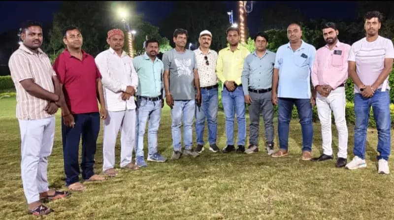 Sonbhadra News: पूर्वांचल पत्रकार एकता समिति की ओबरा इकाई का गठन, नई कार्यकारिणी घोषित.
