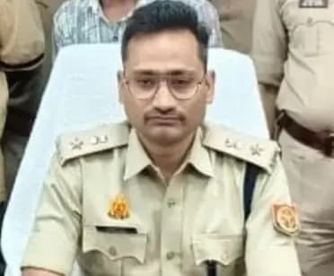 Chandauli News: एसपी आकाश पटेल ने पुलिस विभाग में किया बड़ा फेरबदल, किया 11 निरीक्षक व उपनिरीक्षकों के तबादले.
