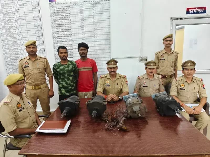 Sonbhadra News: शक्तिनगर पुलिस ने चोरी का किया खुलासा, दो आरोपी गिरफ्तार.