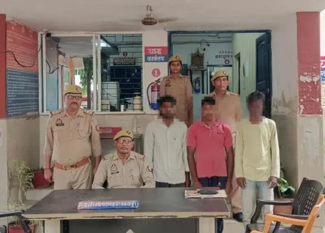 Chandauli News: जानलेवा हमले के मामले में तीन आरोपी गिरफ्तार, खेत से लौट रहे युवक पर फावड़े से किया था हमला.
