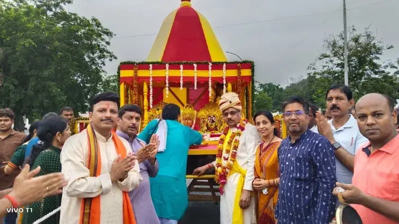 Sonbhadra News: श्रद्धा और उल्लास के साथ निकली भगवान जगन्नाथ की बहुदा यात्रा, जयघोष से गूंजा बीजपुर.