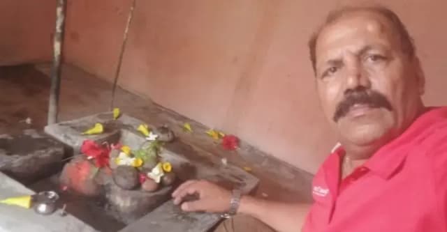 Chandauli News: प्राचीन शिव मंदिर से पीतल का घंटा चोरी, मंदिरों को लगातार निशाना बना रहे चोर.
