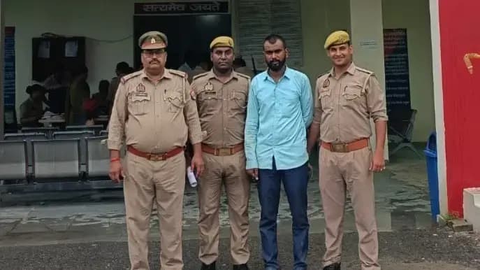 Sonbhadra News: नाबालिग से दुष्कर्म मामले में मुख्य आरोपी गिरफ्तार, एक बाल अपचारी पुलिस अभिरक्षा में.