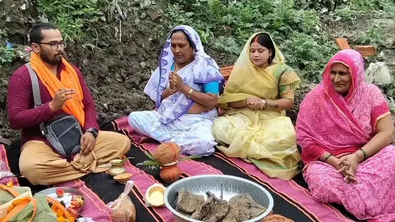 Chandauli News : सुभाष नगर में 38 लाख से बनेगा छठ घाट, सभासद आरती यादव का प्रयास लाया रंग.
