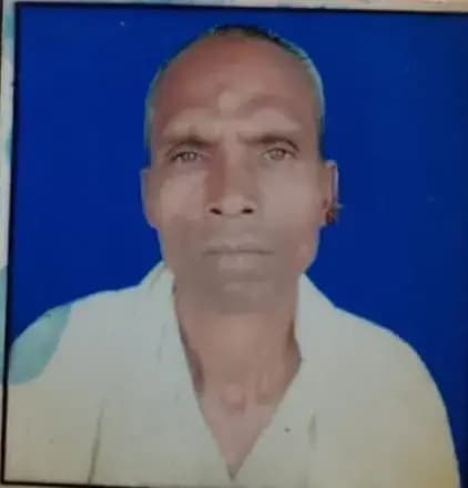 Sonbhadra News: घर लौट रहे देवीशंकर को काल बनकर आई तेज रफ्तार बाइक, रास्ते में थम गई 55 साल की जिंदगी.