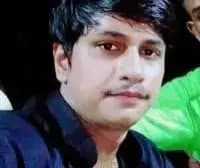 Chandauli News: प्रधान पुत्र ने खुद को मारी गोली, ट्रामा सेंटर में इलाज के दौरान मौत; परिवार में मचा कोहराम.
