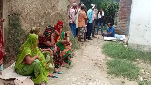 Chandauli News: सीढ़ियों से गिरकर 14 वर्षीय किशोर की मौत, परिवार में मचा कोहराम.
