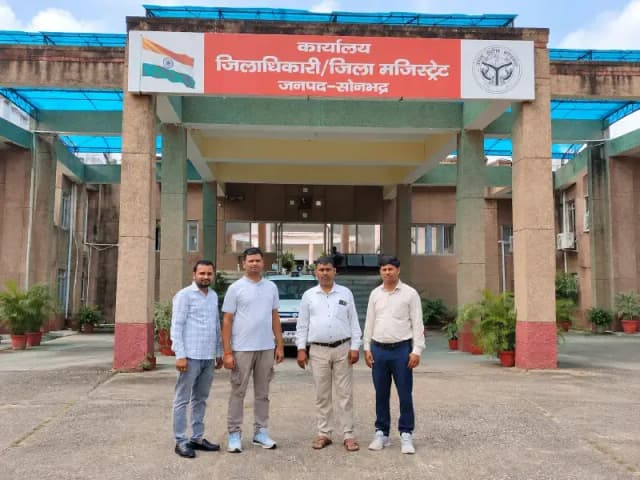 Sonbhadra News: 18 साल से जर्जर सड़क और टूटी नहर से ग्रामीण परेशान, डीएम से मरम्मत की गुहार.