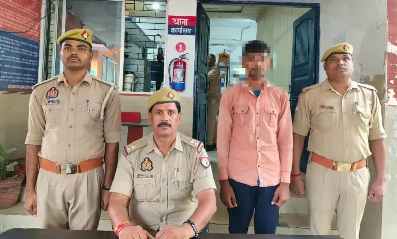 Chandauli News: नाबालिग को बहला-फुसलाकर ले जाने का आरोपी गिरफ्तार, करीब 6 माह बाद लौटी थी पीड़िता.
